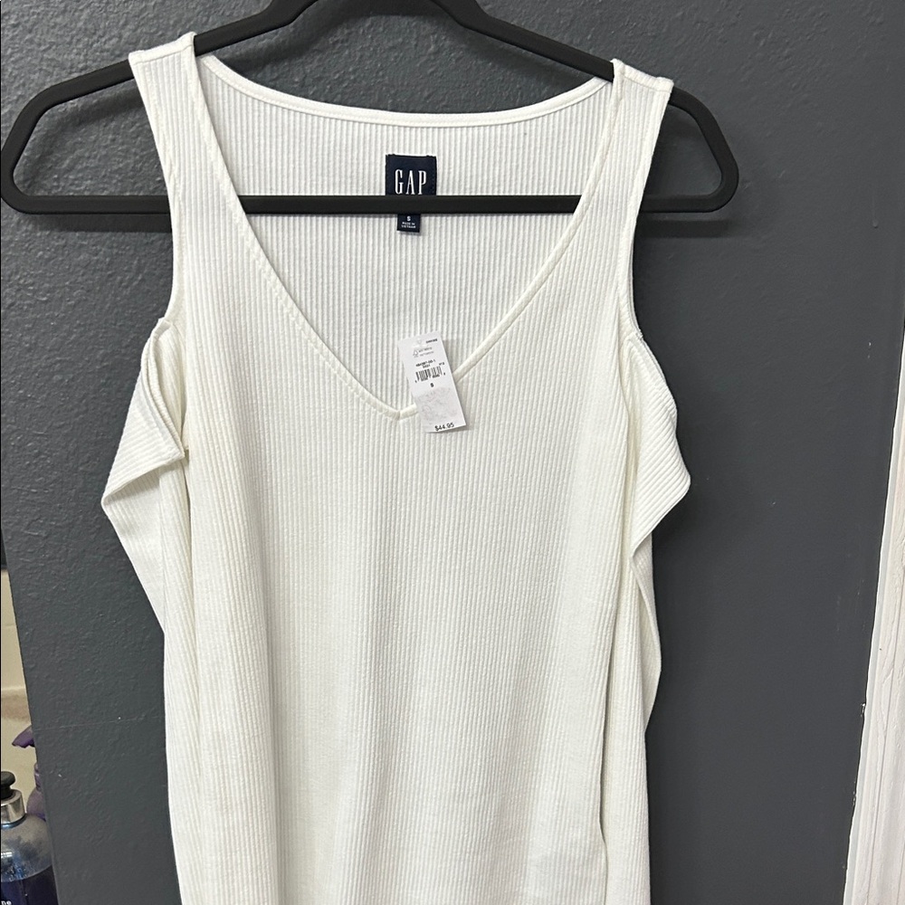 GAP Women's Cream Ribbed long sleeve with shoulder cut outs